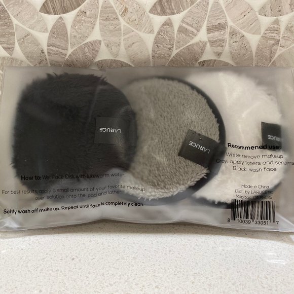 BOGO! LaRuce Face Disk - 3. BNIB. - Picture 2 of 2